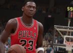 Michael Jordan pryder forsiden på NBA 2K23